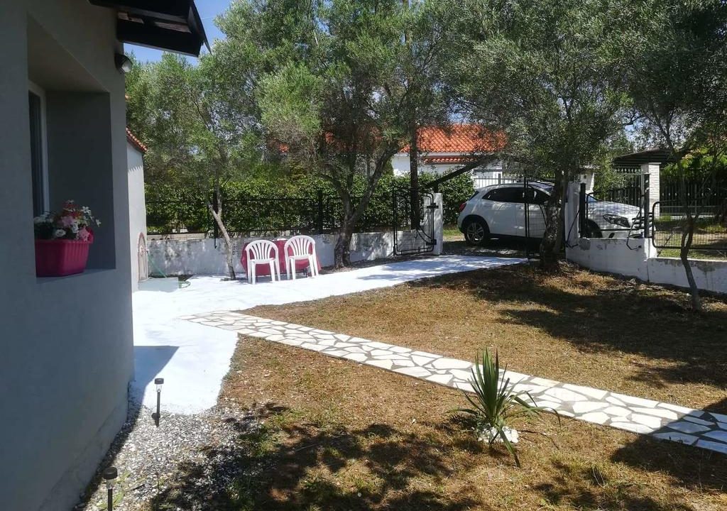 kallithea-chalkidiki-family-vacation-house-for-rent11
