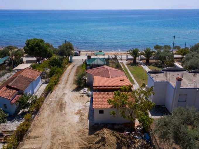 95m² Detached House with Seaview for Sale 20m from the beach in Folia Kavala